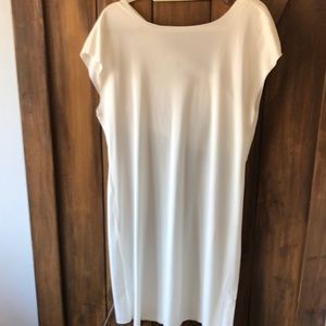 Stunning White dress Size Large Miilla
